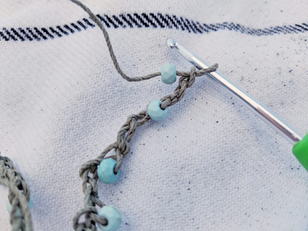 close up tutorial, crochet anklets free pattern