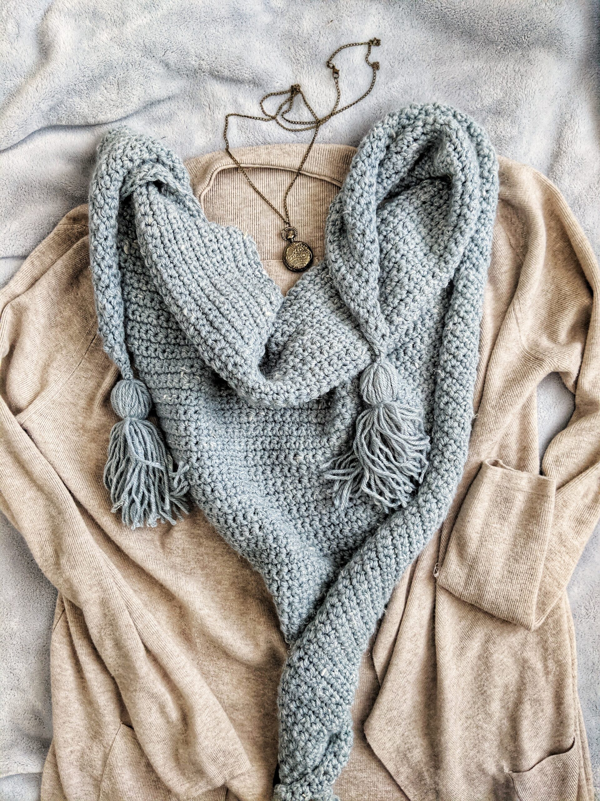 Beginner triangle scarf crochet pattern