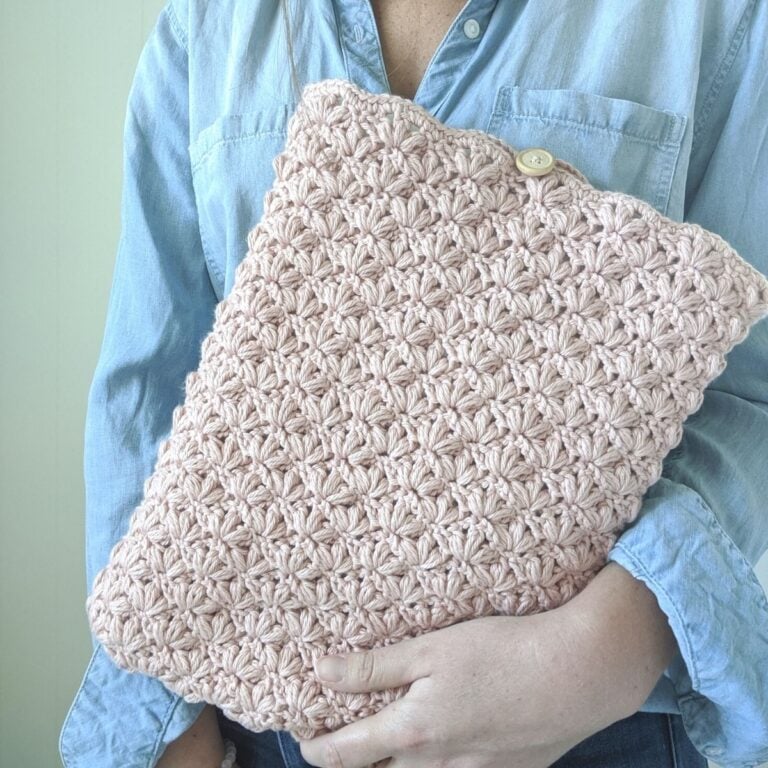 a free crochet laptop cover pattern
