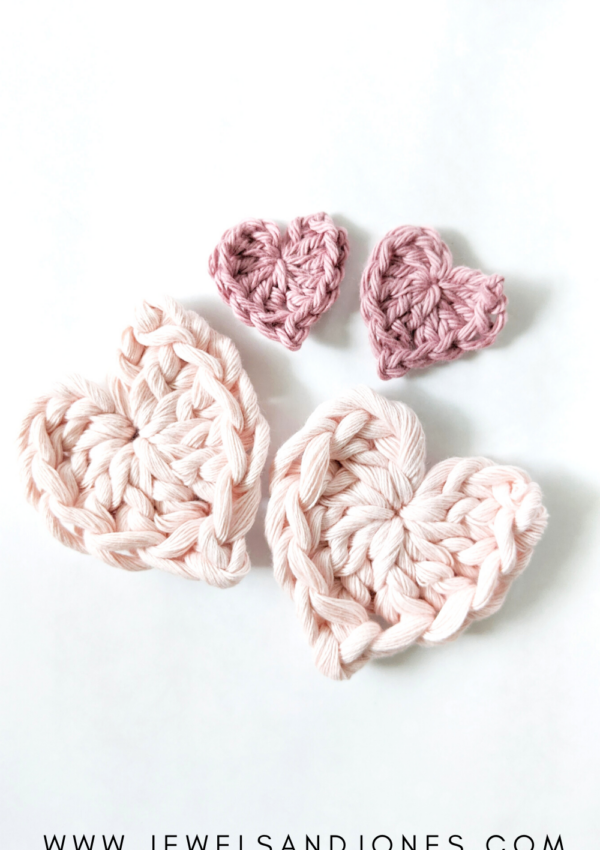 How to Crochet a Mini Heart