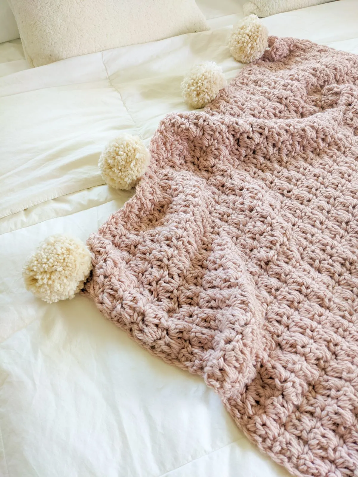 A crochet afghan made out of single crochet and double crochet.