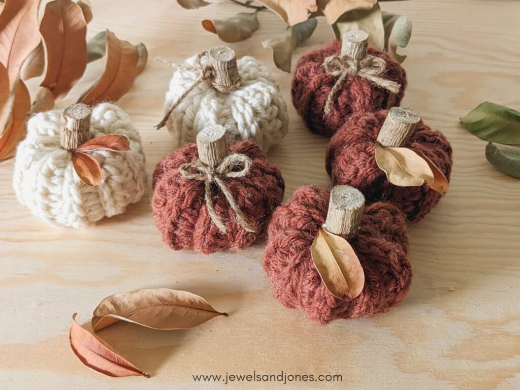 A set of 6 mini crochet pumpkins that use chunky yarn.