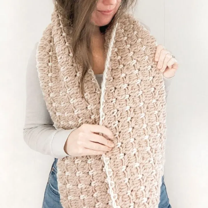 A bulky weight crochet infinity scarf pattern.