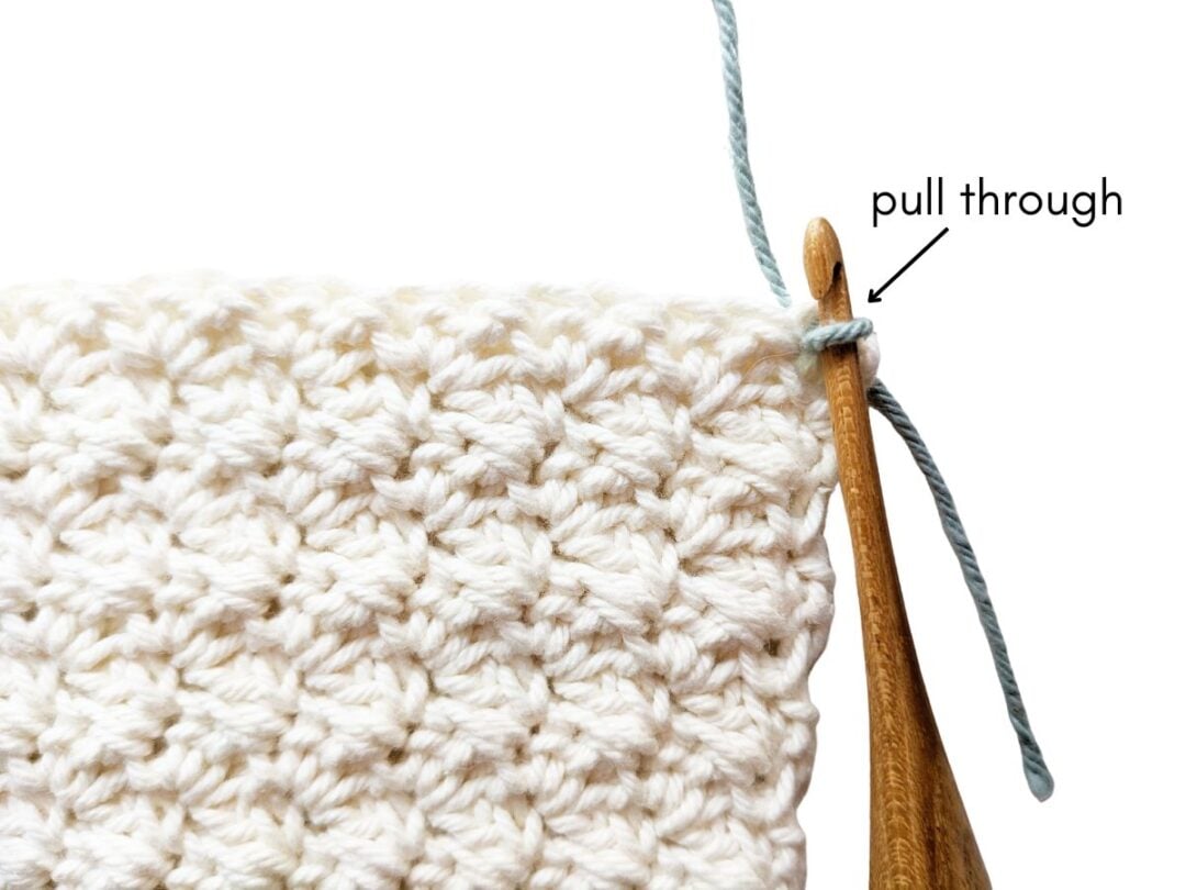 The Easy Way of Attaching Yarn to Crochet a Border