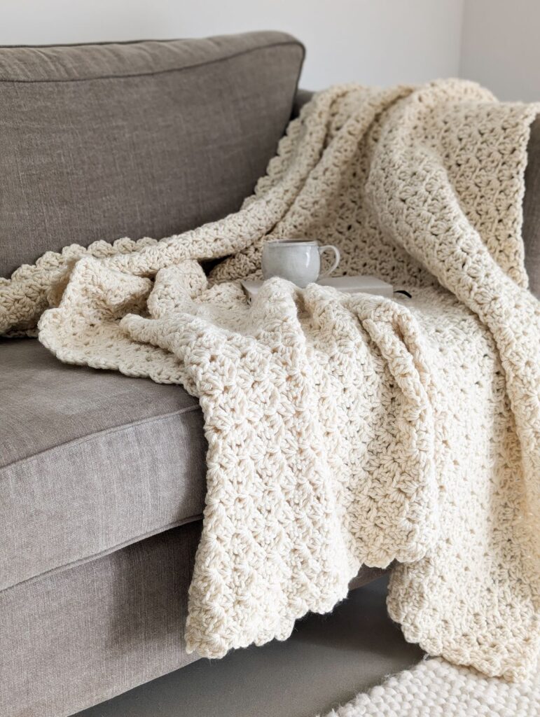 Easy One-Row Repeat Crochet Blanket Pattern | Jewels and Jones