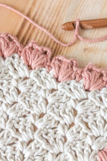 Triple Crochet Puff Stitch Border